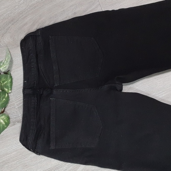 Universal Thread Mid Rise Curvy Skinny Jeans - Picture 7 of 13